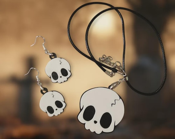 Cute Skull Earrings & Necklace 3D Model ā Spooky Chic Jewelry