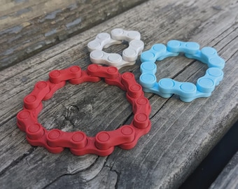 Chain Link Fidget Toy, Flexible PLA Stress Relief (Small, Medium, Large)