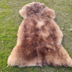 Real Sheepskin Rug, Brown Sheep Skin Area Rug, Leather Icelandic Lamb Skin Rug, Sheep Skin for Home Decor, Throw Rug for Bedroom Living Room
