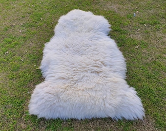 Sheepskin, White Sheep Skin Area Rug, Comfortable Leather Lamb Skin, Scandinavian Wool Sheep Skin, Decorative Sheep Skin Rug for Gift