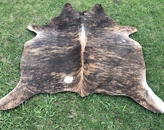 Äkta brindle nötskinnsmatta - 100 % naturligt nötskinnsmatta - 4 x 4 fot golvmatta - grå nötskinnsmatta