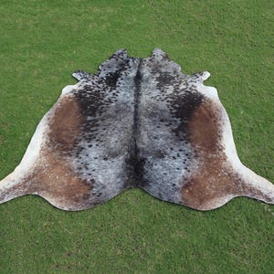 Brown and White Tricolor Cowhide Rug - Genuine Cowhide Skin for Western Home Decor - Large Cowhide Rug - Luxury Brindle Cowhide Area Rug