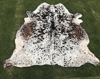 Natural Cowhide Rug-Tricolor Hair On Luxury Cow Skin for Home Decor-Large Brazilian Cowhide Area Rug-Genuine Speckled Cowhide Rug-Ideal Gift