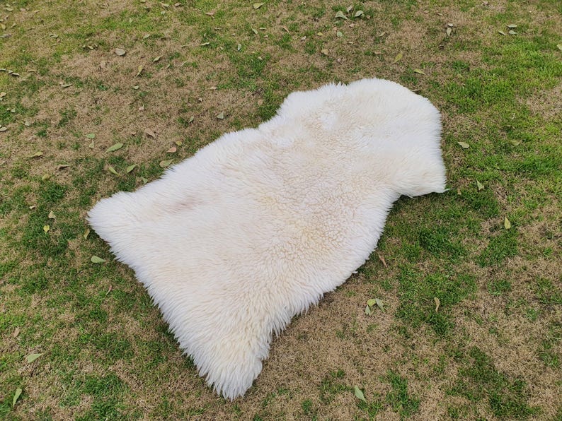 Genuine Sheep Skin Rugs - Natural White Sheepskin Rugs - Icelandic Sheepskin Area Rugs - Home Decorative Fur Sheepskin Throw Rugs image 3