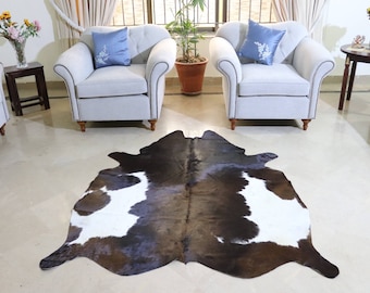 Alfombra de piel de vaca tricolor, marrón oscuro y blanca, lujosa alfombra brasileña de piel de vaca para decoración del hogar, con pelo real.