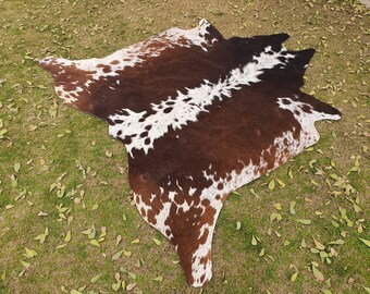 Cowhide Rug Brown and White, Speckled Brown Cow Skin Rug, Bedroom Aesthetic Brindle Cowhide Rug, 5x5 Ft Beige Living Room Floor Area Rug