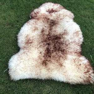 Sheepskin, Brown and White Sheep Skin Area Rug, Soft Leather Lambskin, Icelandic Wool Sheep Skin Cushion, Decorative Sheep Skin Rug for Gift