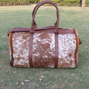 Cowhide Duffel Bag, 24&#39;&#39; Weekender Duffle Bag, Holdall Bag for Travelling, Gym Luggage Bag, Overnight Bag, Personalised Gift for Him/ Her