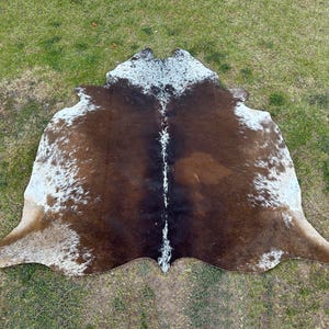 Brown and White Real Cowhide Rug Brindle Cowhide with Hair On Luxury Cowhide Skin Rug for Home Decor Tricolor Cow Rug Cowhide Floor Area Rug