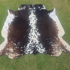 Natural Tricolour cowhide-Brindle Cowhide Rug-Leather Carpet-Hair on hides-Brown Black and white cowhide rug-Cow hide rug-Tricolor cowhide