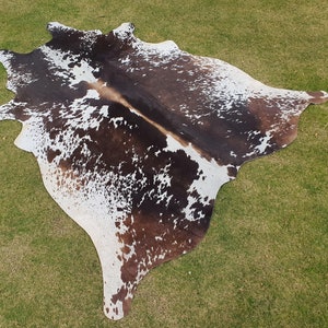 Unique Cowhide Rug Speckled Brown, Tricolor Cow Skin Rug Brown and White, Custom Cowhide Area Rug, Home Decor Handmade Cowhide Carpet Rug