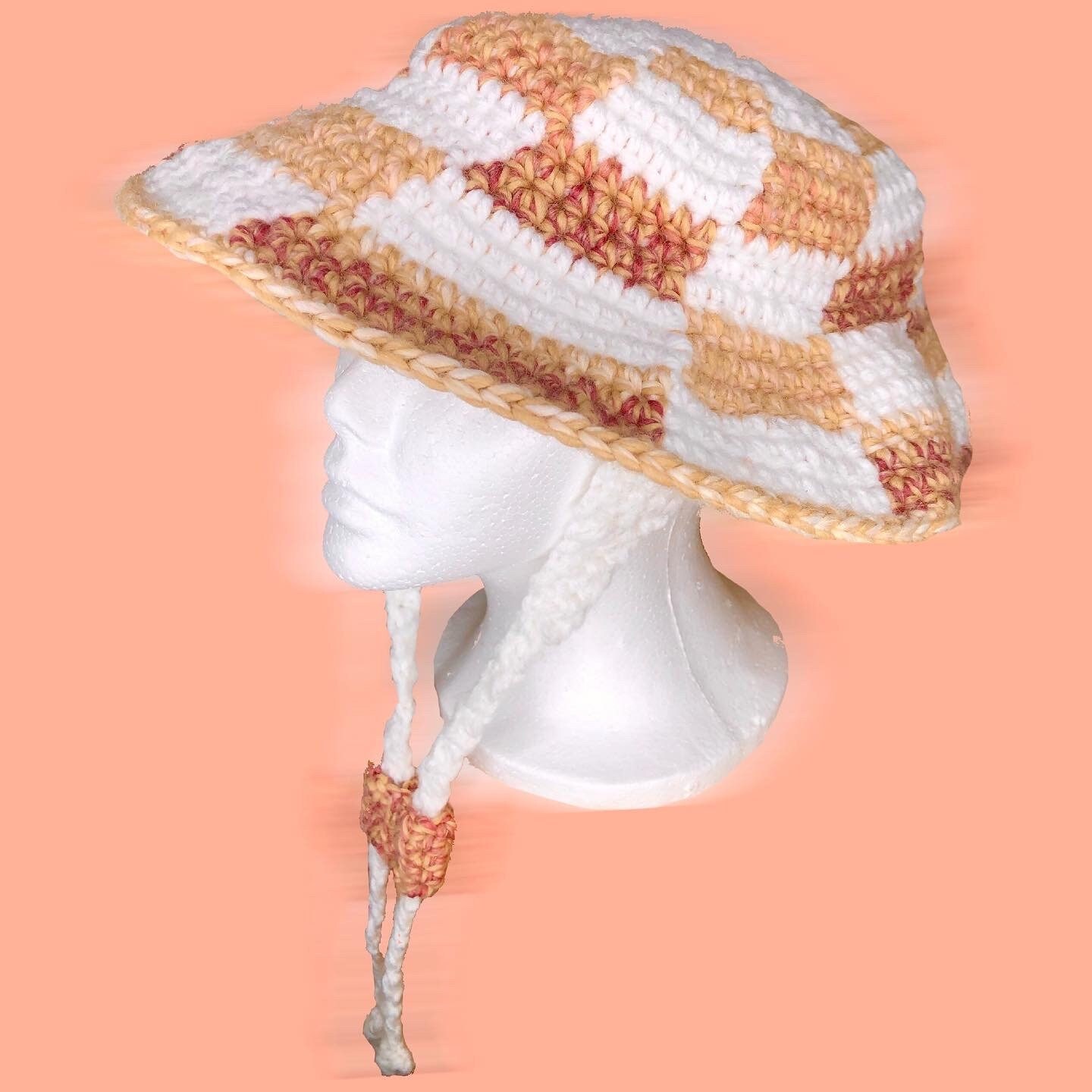 Checkered Bucket Hat w/ Adjustable Straps White \u0026 Pink
