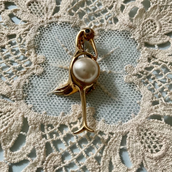 Vintage BIRD Luxe GOLD pLATED PeaRL Sapphire BROO… - image 1