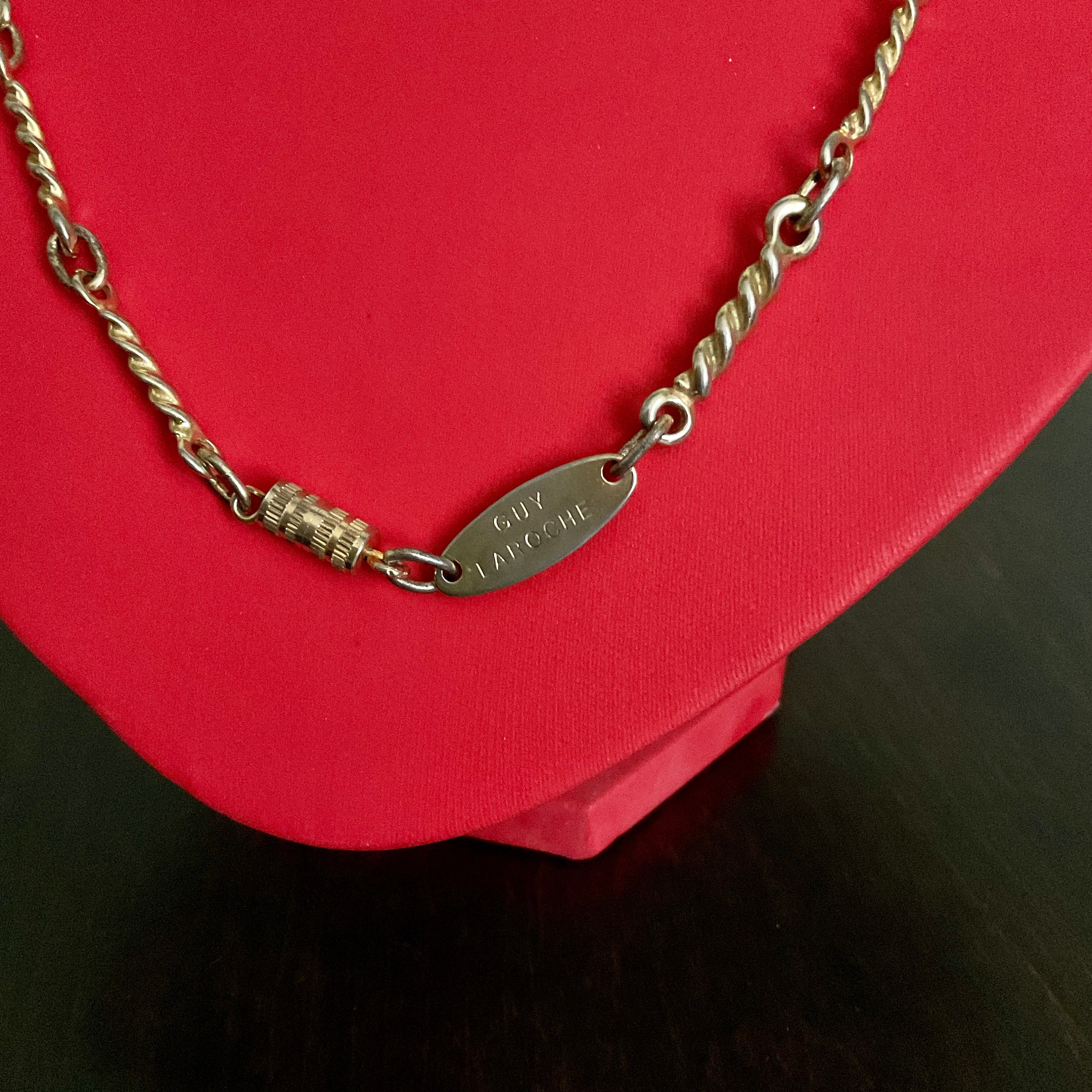 Guy LAROCHE Chain GOLD Plated LUCITE Vintage Necklace Signed