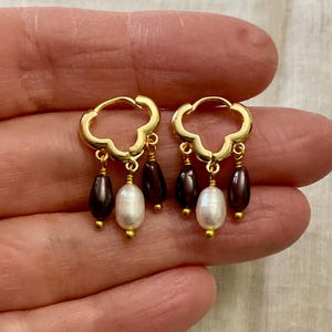 Genuine GARNET PEARL GOLD Plated Vintage Earrings - Original Design Jewel - Genuine Stones - Gold Plated - Vintage from France