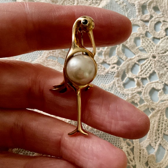 Vintage BIRD Luxe GOLD pLATED PeaRL Sapphire BROO… - image 2