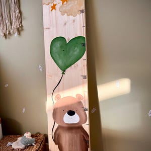 Tabela de altura de madeira pintada à mão – Personalizada – Ursinho de pelúcia – Barra de medição infantil – Escala de crescimento – Presente para nascimento e batismo