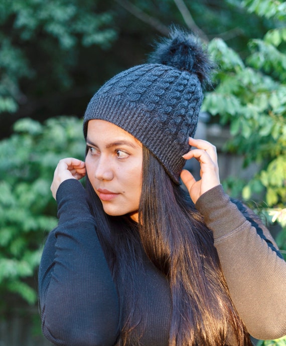 Women's Beanie Black Knitted With Faux 
