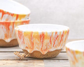 Handgemachte Keramik Schale: Orange, Rot & Weiß – glasierte Steinzeug Schüssel
