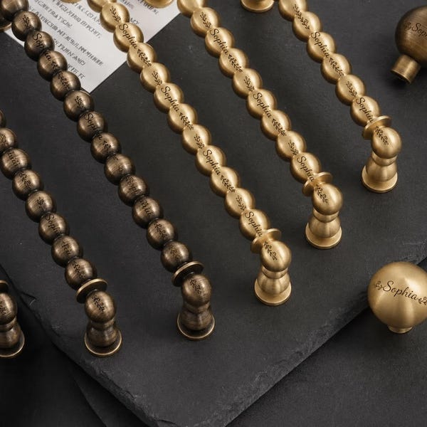 Antique brass ball kitchen cabinet handles,luxury hammer pattern brass cupboard handle, Custom engraved vintage style elegant pull knob