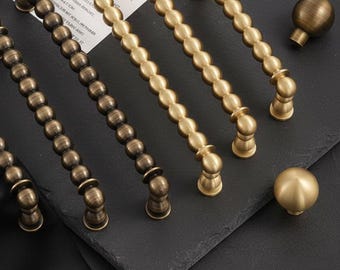 Antique brass ball kitchen cabinet handles,luxury hammer pattern brass cupboard handle, Custom engraved vintage style elegant pull knob