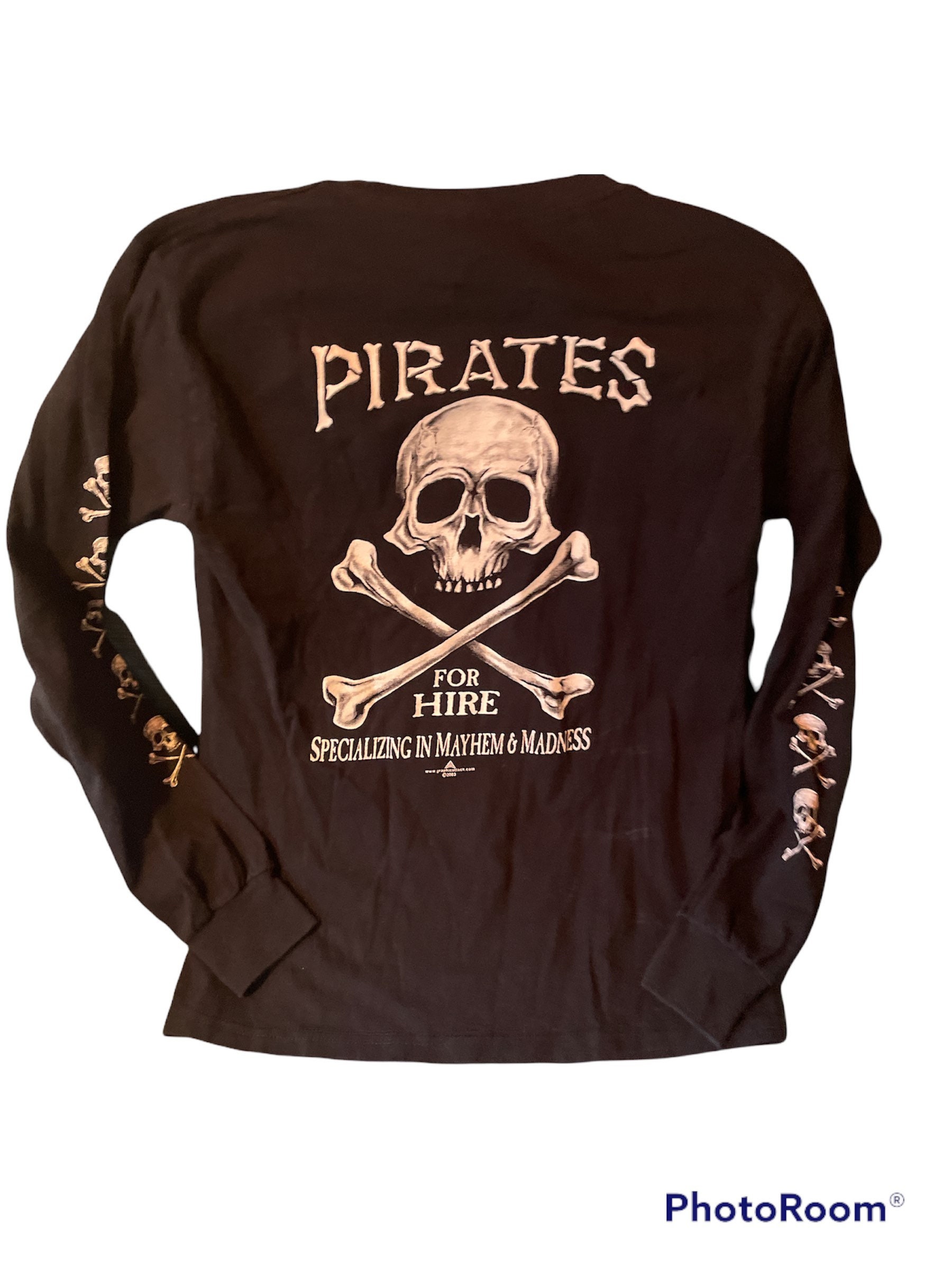 Vintage 2000's Gildan St Thomas Pirates for Hire Specializing in