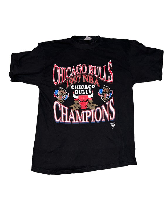 Vintage 1997 Logo7 Chicago Bulls NBA Basketball Ch