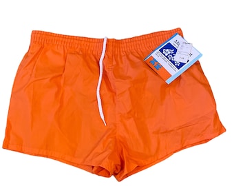 Vintage 90’s Beach Scene Magic Print Hawaii Floral When Wet Nylon Lined Swim Trunks Shorts New Old Stock With Tags