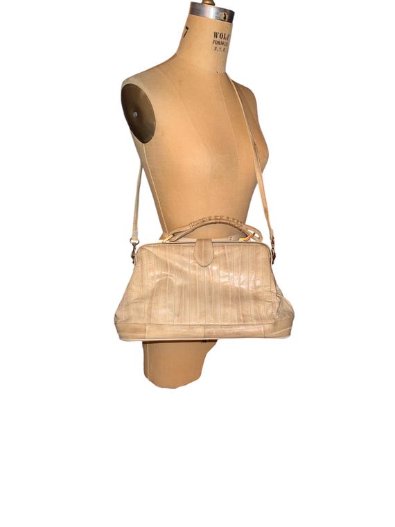 Vintage 80’s Eel Skin Leather Of The Sea Cream Tan Top Handle Shoukder Strap Coin Money 2 Piece Purse Bag Handbag Set Made In Korea Doctor