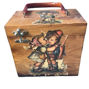 Vintage 70’s Vicki Jean Pompano Beach FL Wood Decoupage German Kids Hummel Style Top Handle Box Bag Purse Handbag