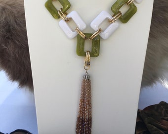 Chunky Acrylic Chain Link Statement Necklace with Ombre Beaded Tassel