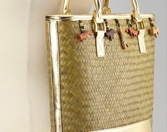 Natural Structured Seagrass Tote with Beads and Seashells