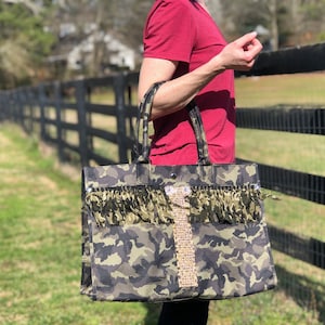 Ladies Large Canvas Camouflage Carry All Tote Bag