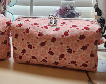 Makeup bag
