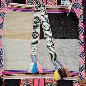 chapéu de decoração tecido à mão ou para proteção terceiro olho simbolismo cerimonial andino xamanismo águia cerimonial totem animais