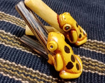 Kambo frog wooden kuripis rapeh self applicator palo santo and chonta