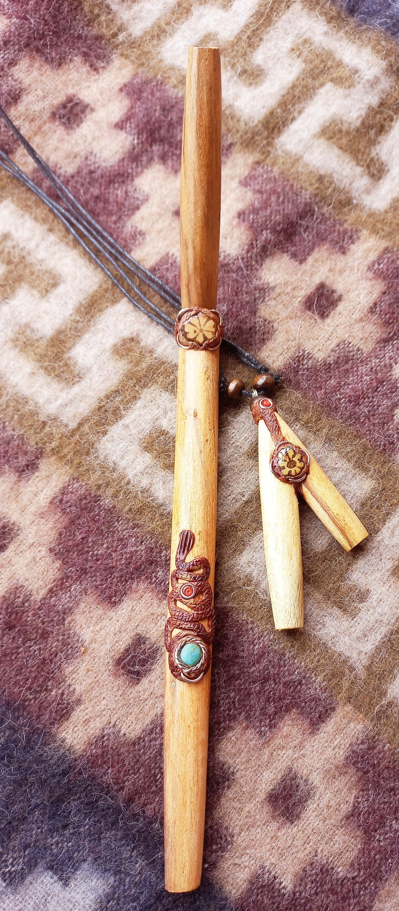 tepi kuripi set palo santo turquase stone and ayahuasca capi piece snake image 4