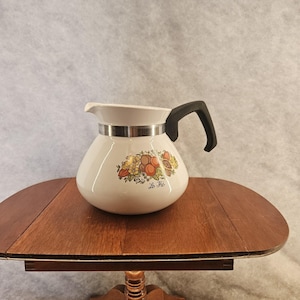Vintage Corning Ware Spice of Life Le The&#39;  6 Cup Coffee Tea Pot P-104