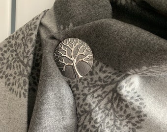 Silber Baum des Lebens Magnet Brosche, hübsches Accessoire, perfektes Geschenk für sie, kommt mit Geschenktüte