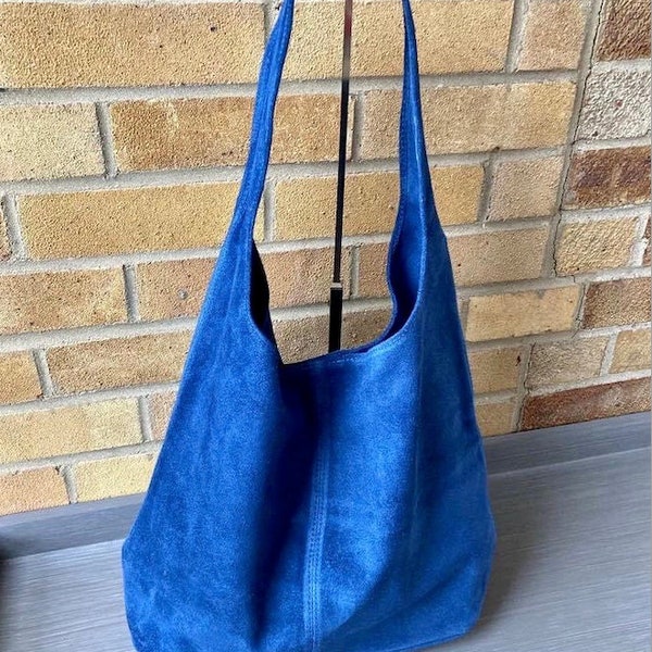 Daim bleu denim doux, sac style ample, fabriqué en Italie, sac à main quotidien avec livraison gratuite au Royaume-Uni