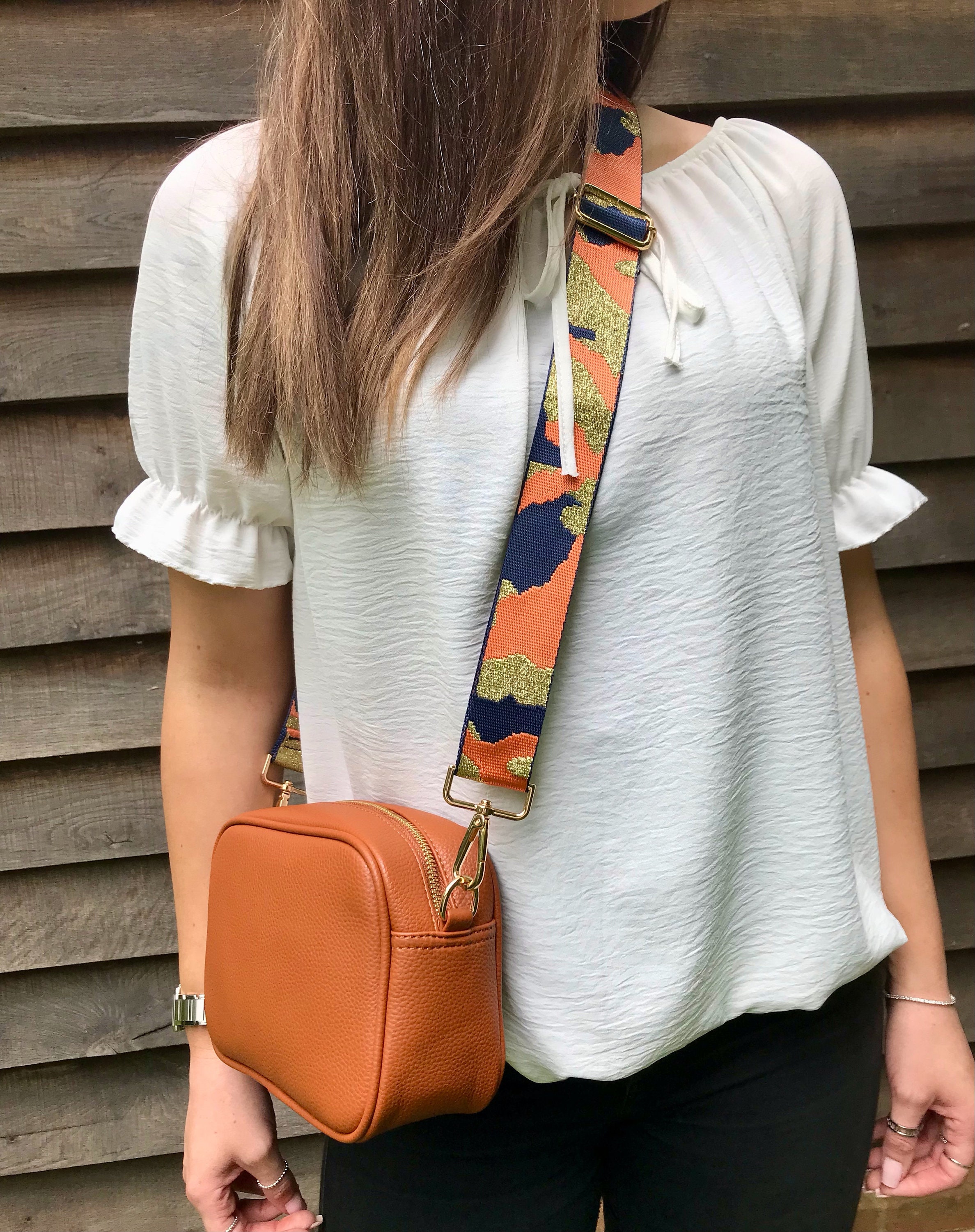 Details more than 155 bag with strap super hot esthdonghoadian