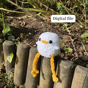 No-sew lanky duck crochet pattern by Rachel&#39;sCrochetCreations || Digital file
