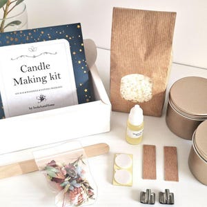 DIY Candle Making Kit • 2 Scented Soy Wax Candles with Flowers • Craft Kit for Adults & Kids • Birthday Friend Gift • Christmas Gift