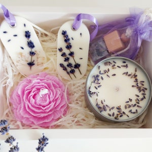 Lavender gift box Scented soy Candles & Natural Air Fresheners Relaxing Self Care box for Woman Stress Relief set Aromatherapy gift for Her