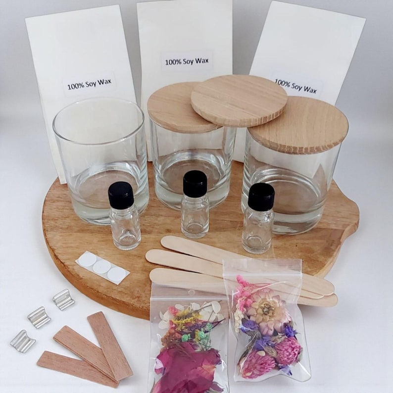 Soy Candle Making starter kit Woodwick & Flowers, Large DIY candle kit for Beginners, Make your own candle, Do it yourself Craft kit, Art
Soy candle making starter kit with woodwick and dried flowers for beginners.