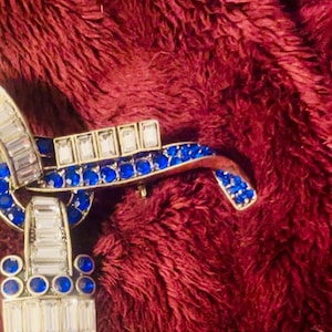 Heidi Daus Stunning blue Clear colored crescent dangle rhinestone&#39;s brooch