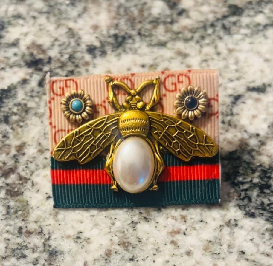 Gucci Ribbon Brooch - Etsy
