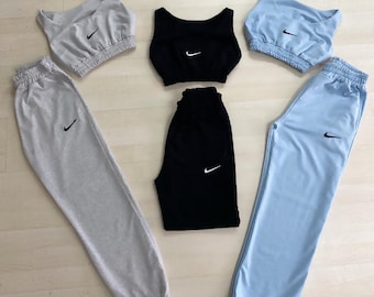 nike sweatpants and crop top
