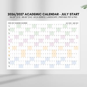 Op de afbeelding: Een witte academische kalender 2026/2027 met een start in juli. De kalender is in landschapsformaat en heeft een raster met gekleurde blokken voor elke maand. Afmetingen: 91x61 cm en 122x91 cm.