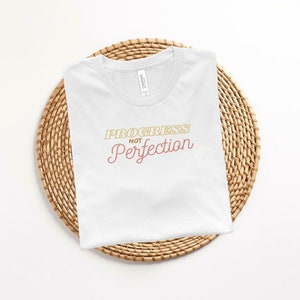 Progress Not Perfection Quilter Shirt, Sewing T-Shirt, Funny Quilting Shirt, Funny Quilter Gift, Gift for Quilter